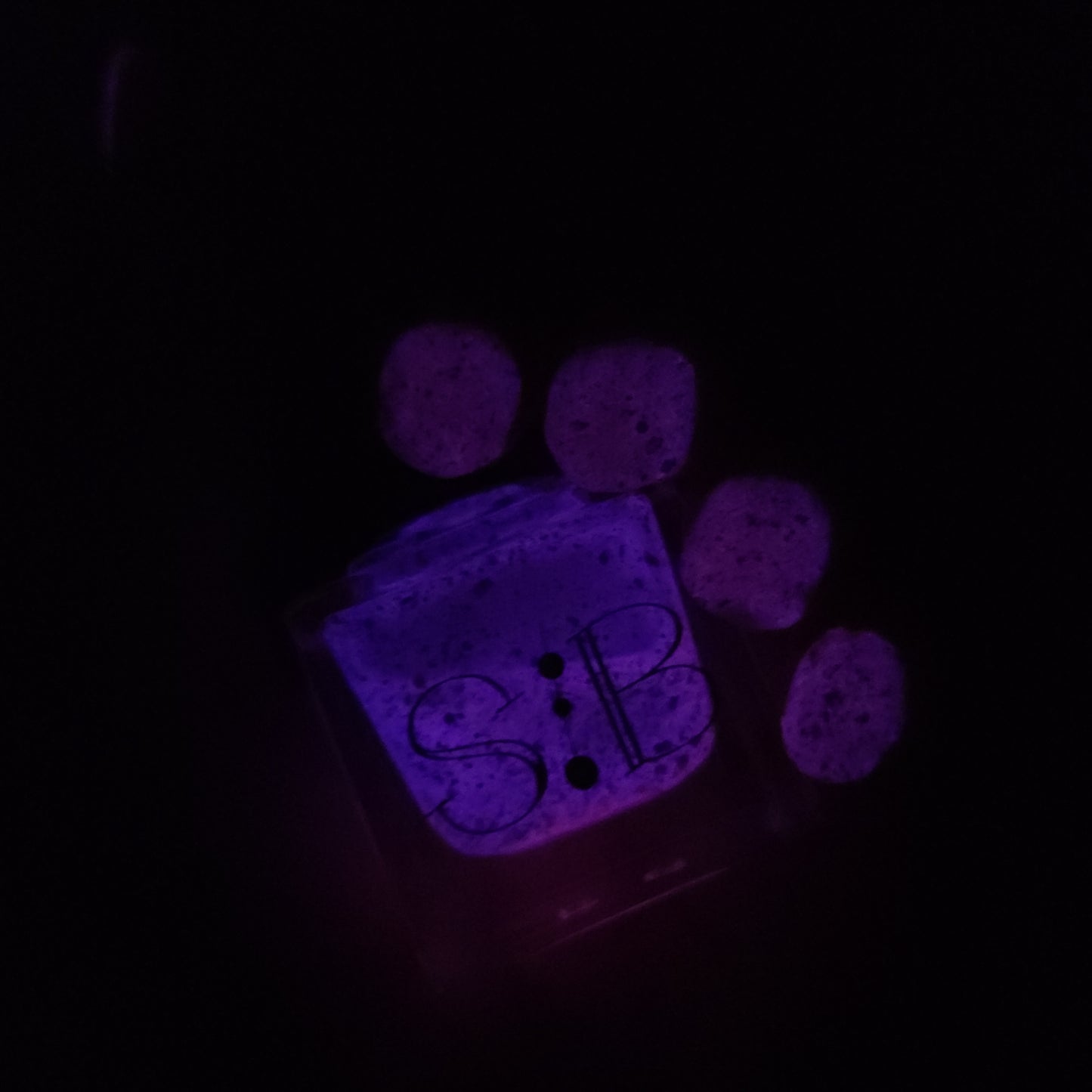 Glowy Lil Bean (GITD) - Syzling FB Group Custom
