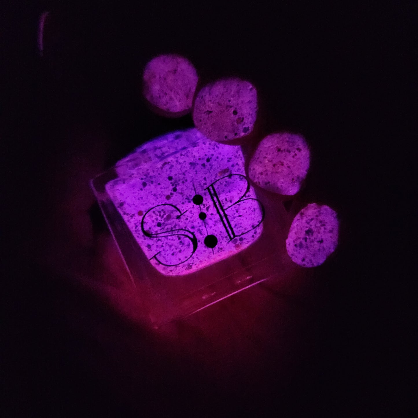 Glowy Lil Bean (GITD) - Syzling FB Group Custom