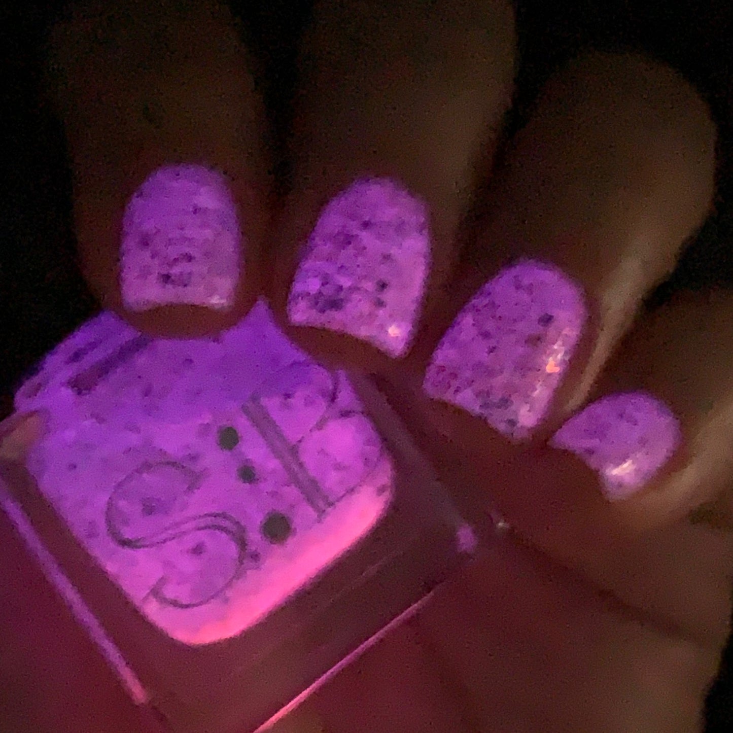 Glowy Lil Bean (GITD) - Syzling FB Group Custom